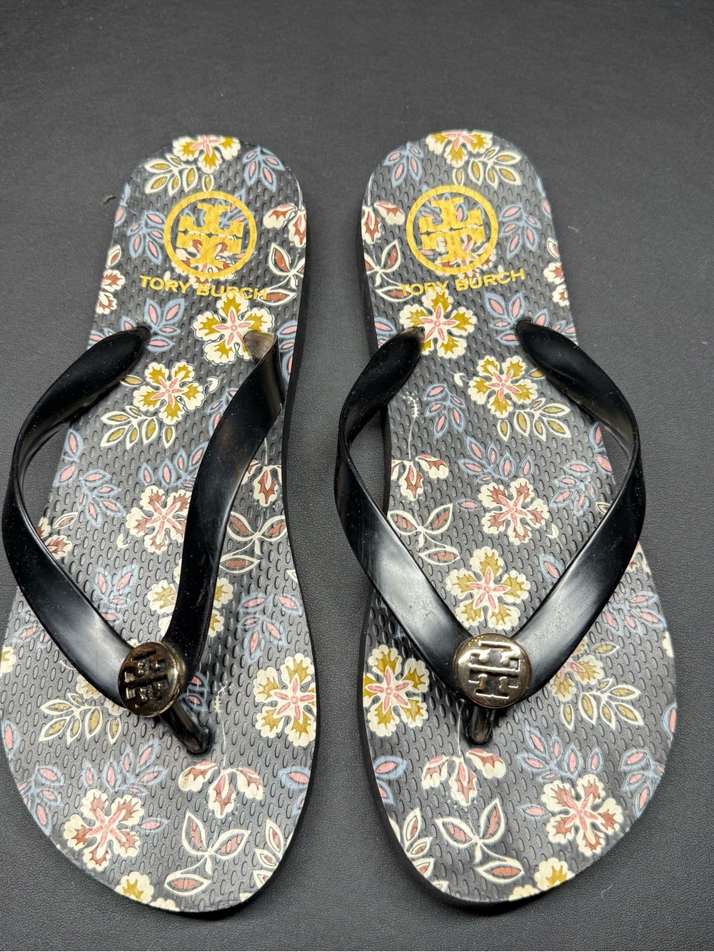 Tory Burch Black Strappy Floral-Print Flip Flops - Picture 2 of 3